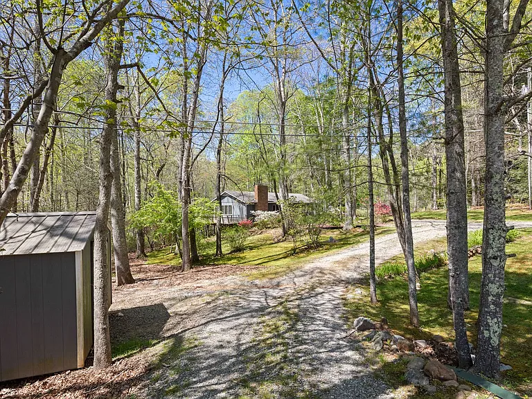 110 Sleepy Gap Rd — Photo 32
