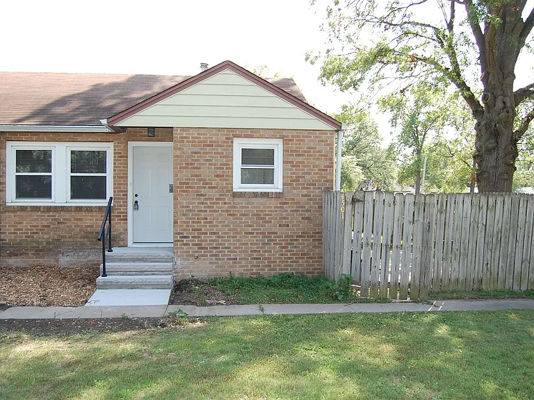 4501-4511 Witherbee Blvd — Photo 2