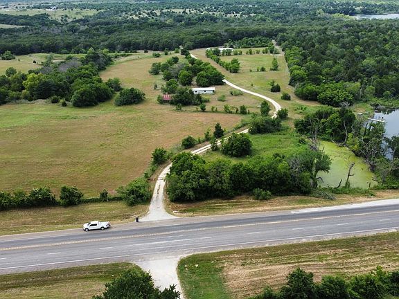 2nd image of 2517 State Highway 31