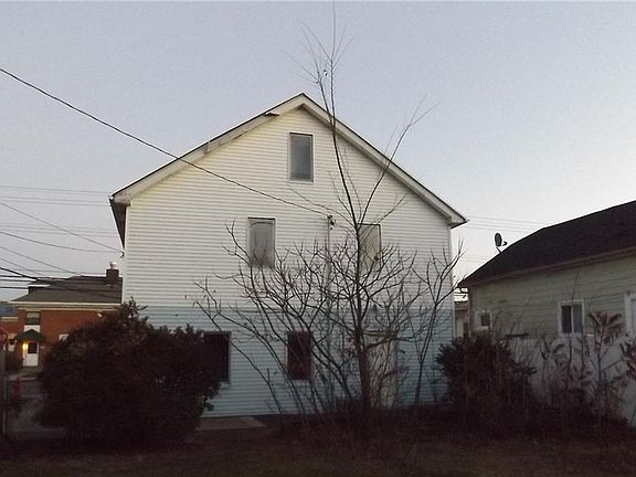 3rd image of 440 Ontario St