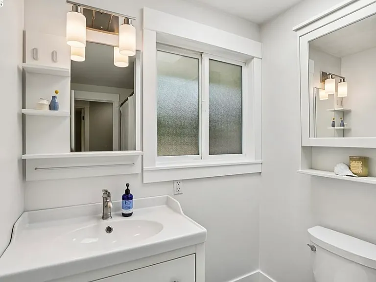 2400 Dillow Dr — Photo 7