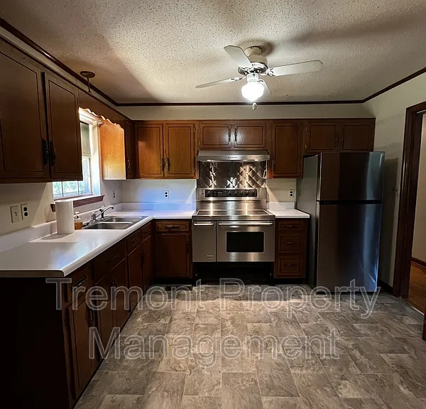 7424 Runyan Rd — Photo 4