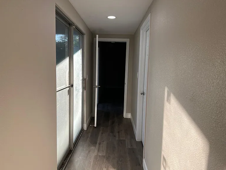 1116 E Fremont Ave #A — Photo 10