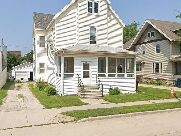 109 Forest Ave #1 — Photo 1
