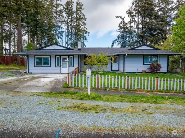 488 NW Dory Drive, Oak Harbor, WA 98277