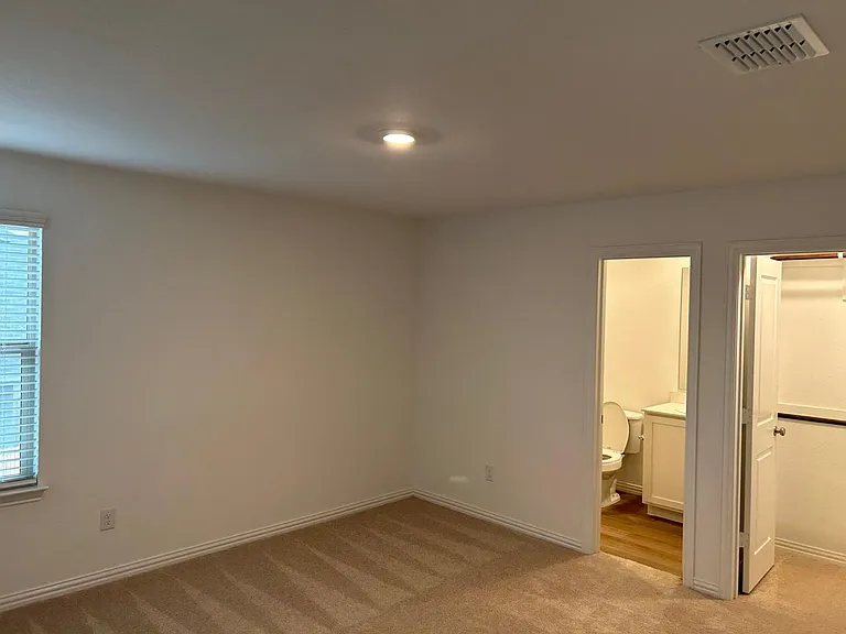 2517 Maplehurst Dr — Photo 5