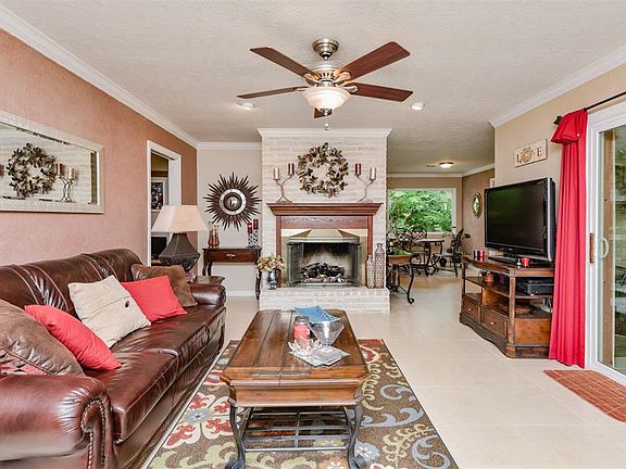 4th image of 1908 Dellore Ln
