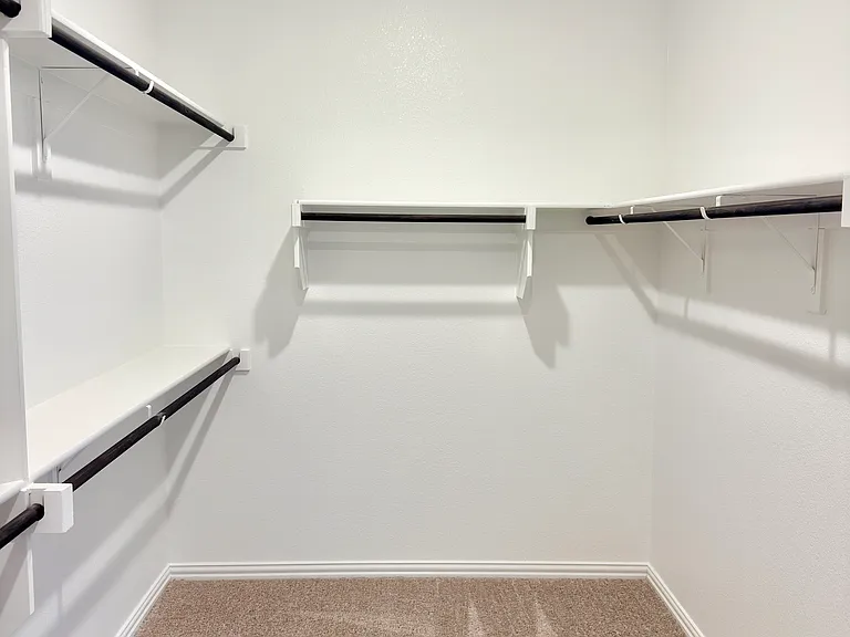 1175 Doris May Dr — Photo 32