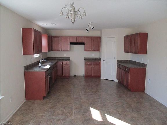 4th image of 3428 Anita Glen Dr