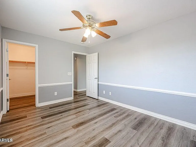 10863 W Washington St — Photo 30