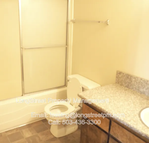 2615 NW Harrison Blvd #16 — Photo 9