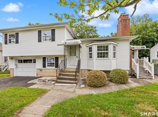 106 Townsend Ave, Waterbury, CT 06705