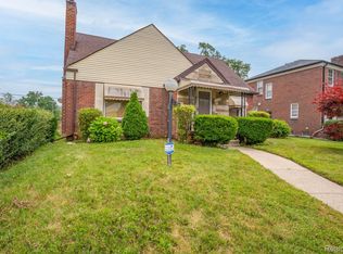 18310 Strathmoor St, Detroit, MI 48235