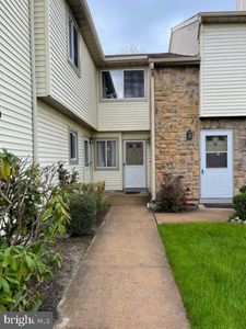65 Teal Ct, East Windsor, NJ, 08520