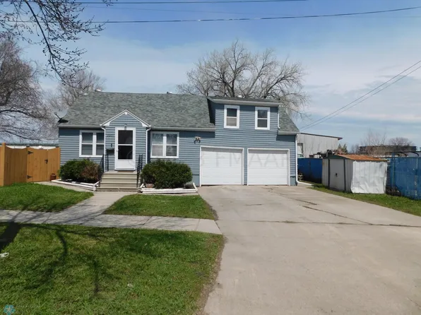 2001 2nd Ave S, Fargo, ND 58103