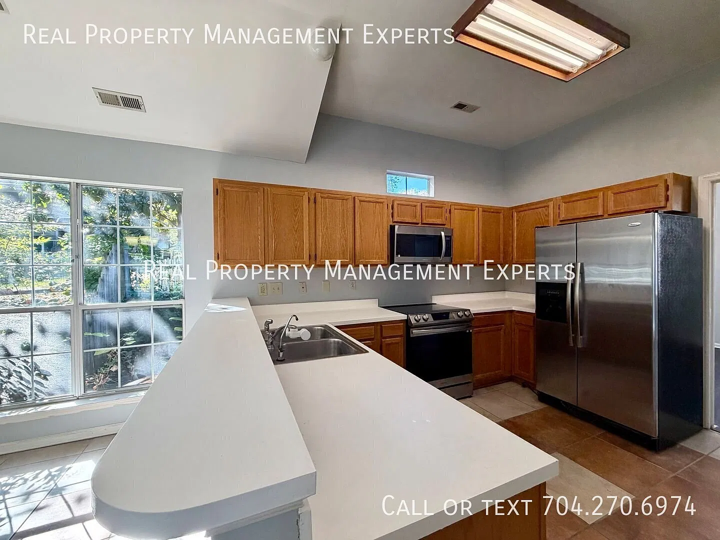 Beautiful 3BR/2BA Home in Charlotte! — Photo 3