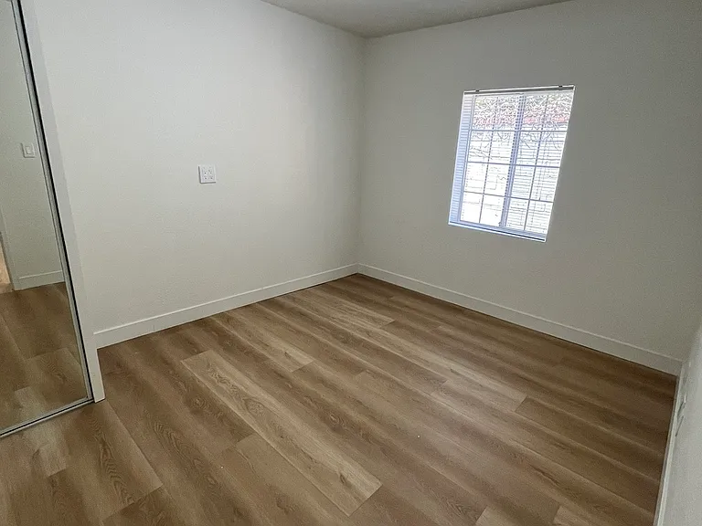 15239 Covello St #1/2 — Photo 15