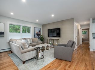 41 Park St, Freeport, ME 04032
