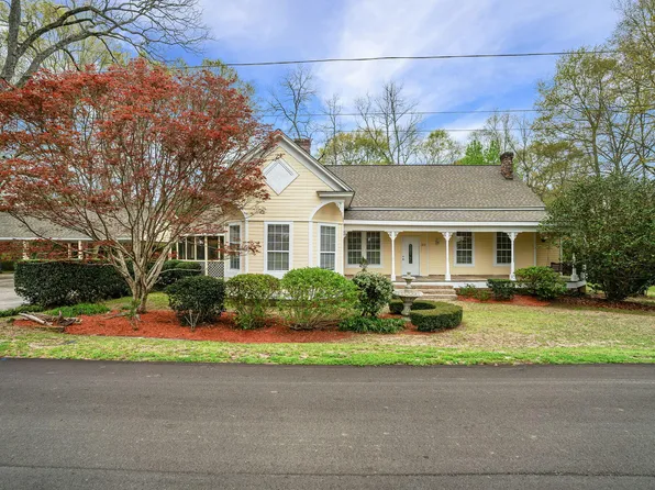 302 Richburg Ave, Purvis, MS 39475