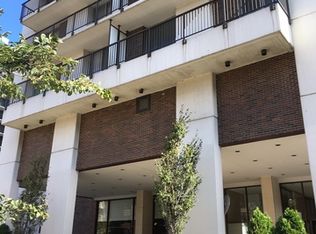 5855 N Sheridan Rd APT 19B, Chicago, IL