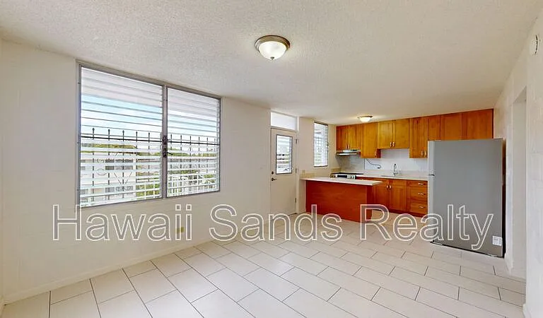 39 Hialoa St #101 — Photo 2