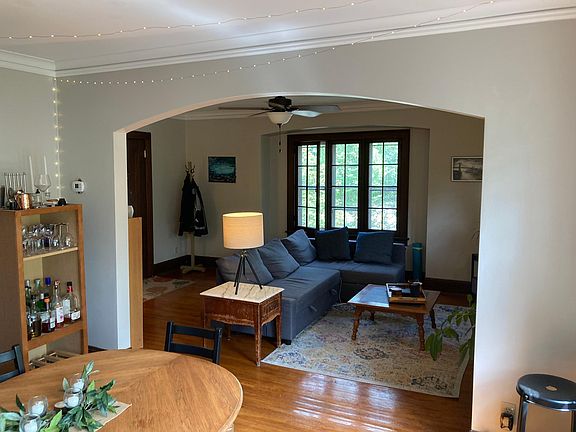 3rd image of 585 Cleveland Ave S #2