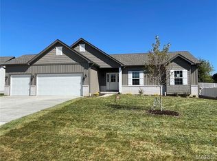 616 Schapers Ct, Moscow Mills, MO