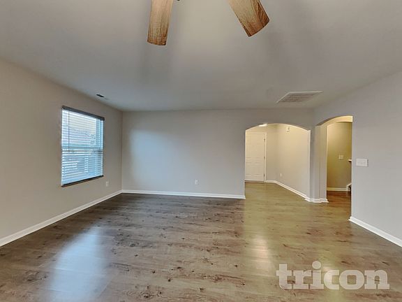 2nd image of 5008 Shorthorn Way