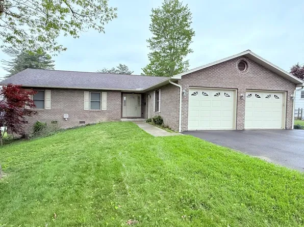 111 W Hendricks St, Beckley, WV 25801