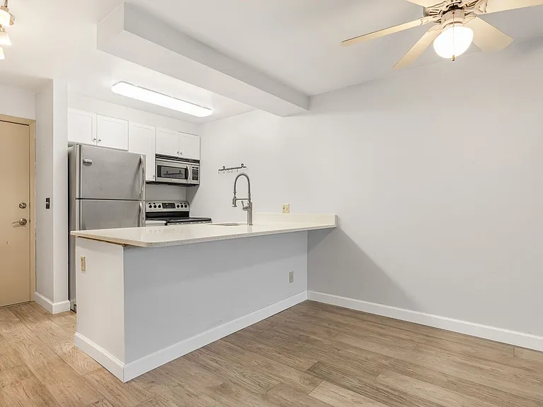 769 Hayes St #604 — Photo 11