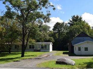 680 Babcock Lake Rd, Petersburgh, NY 12138