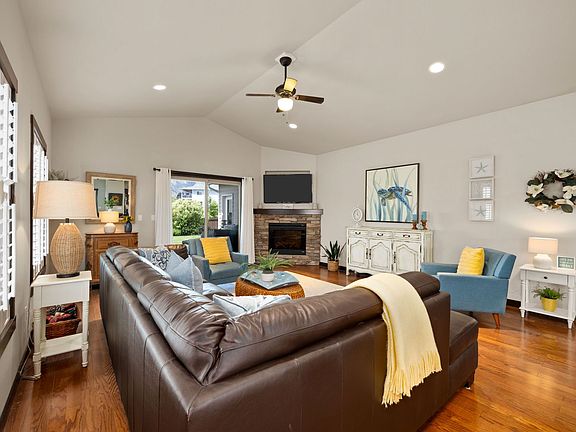 4th image of 501 Oakwood Dr