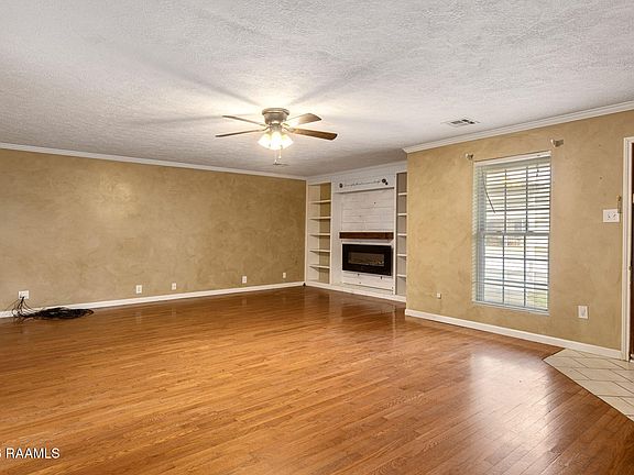 4th image of 148 Blue Bonnet Dr