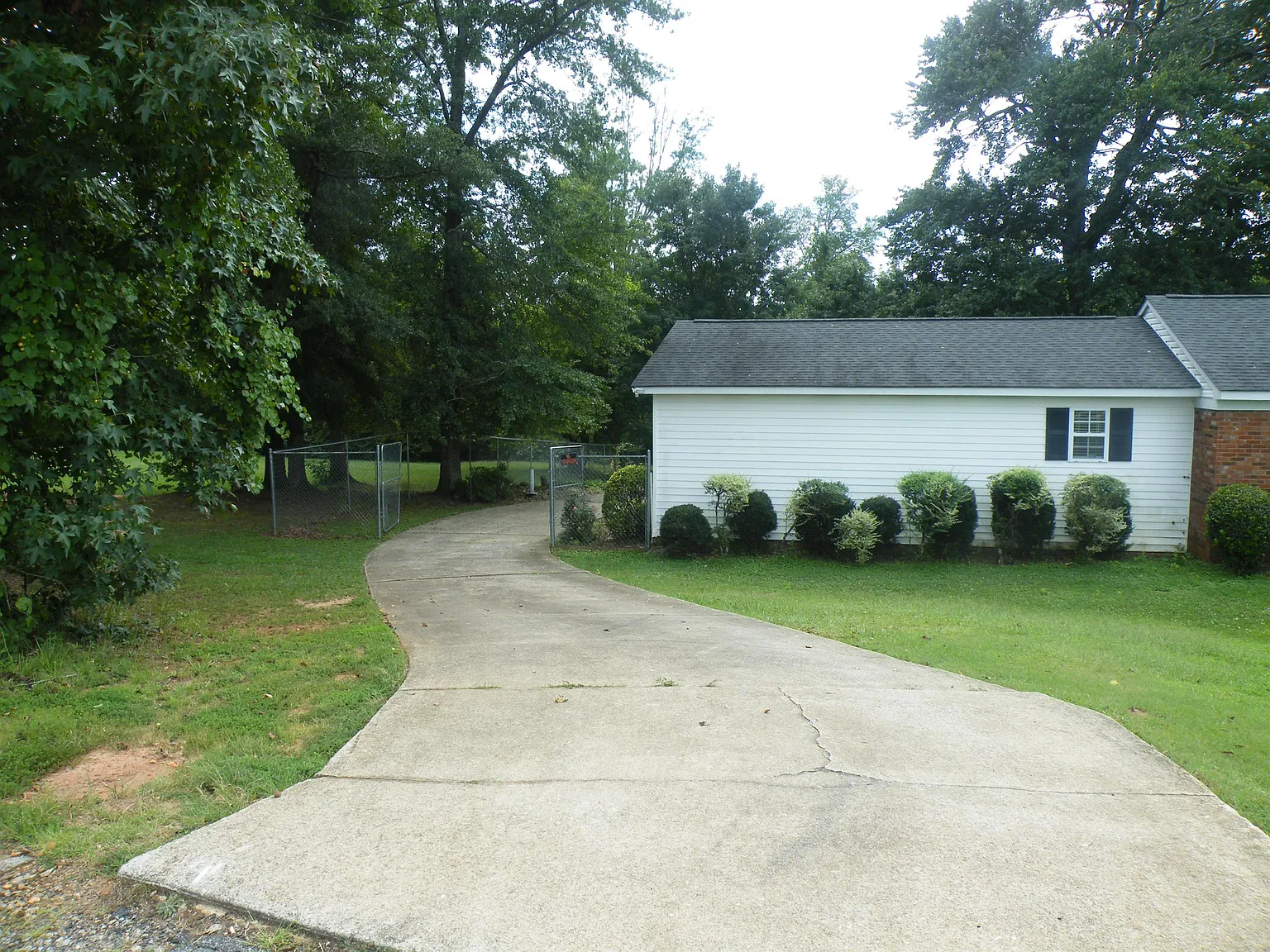 384 Stallion Rd — Photo 3