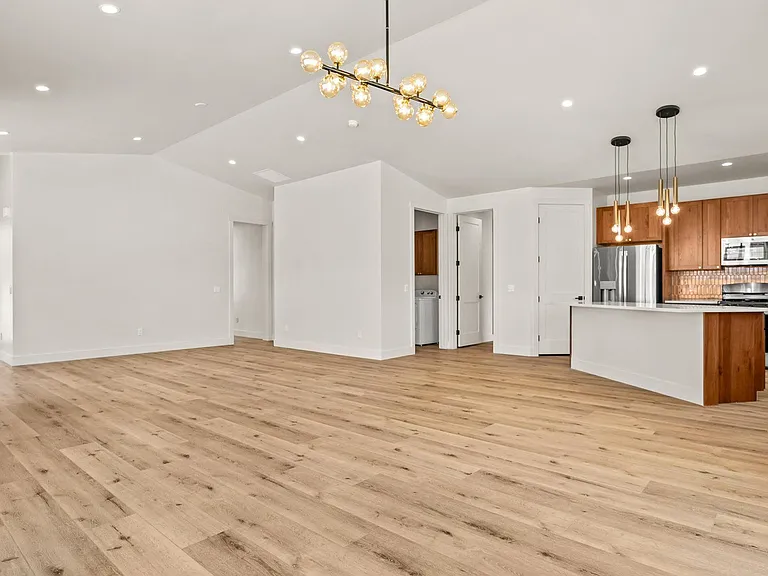 34 Mount Yale Ct — Photo 15