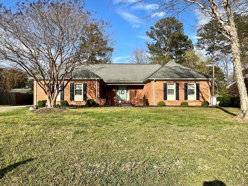 1st image of 105 Beechwood Dr