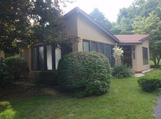 5735 Blue Church Rd, Coopersburg, PA 18036