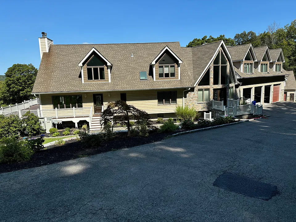 39 Julia Ct