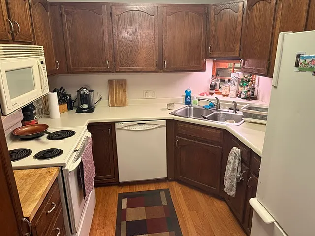 350 Shelard Pkwy #304 — Photo 3