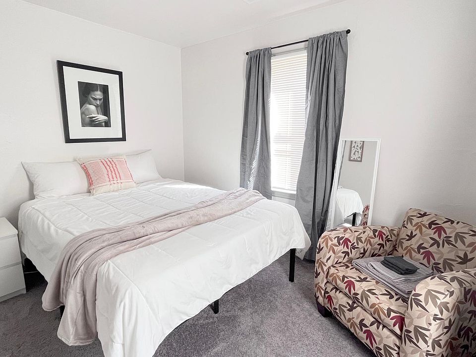 Bedroom 1 with queen bed