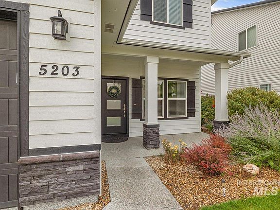 5th image of 5203 Wallace Way