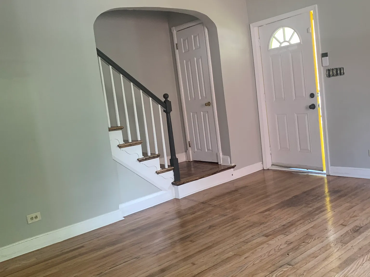 3 bed, 1216 sqft, $1,950 — Photo 4
