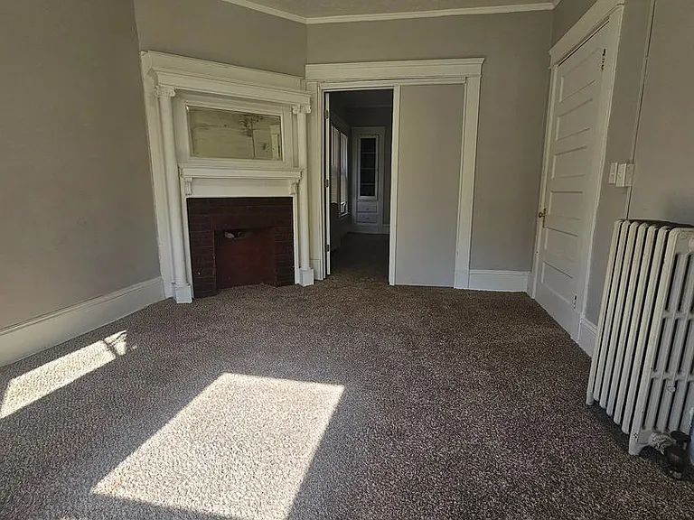 14801 Clifton Blvd — Photo 4