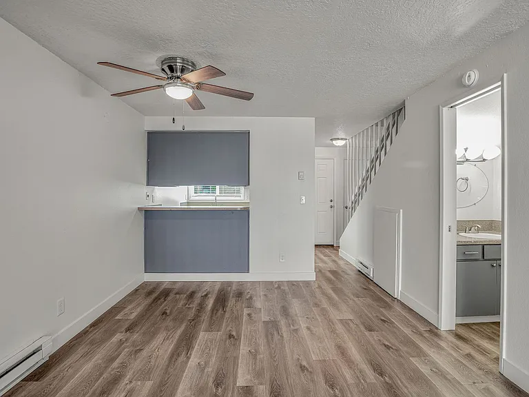 11900 SW Allen Blvd — Photo 25