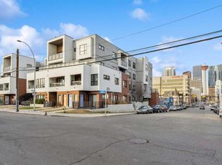 120 S 18th Ave SW #105, Calgary, AB T2S 3H5