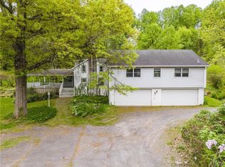 4220 Mountain Rd, Macungie, PA 18062