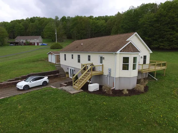741 Stearns Rd, New Milford, PA 18834