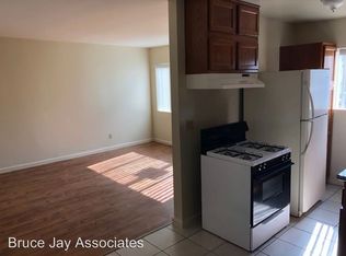 4637 Russell Ave APT 9, Los Angeles, CA 90027