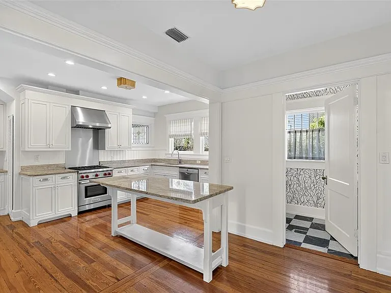 3003 W Harbor View Ave — Photo 24