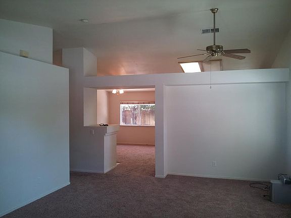 5th image of 2161 Burlwood Dr
